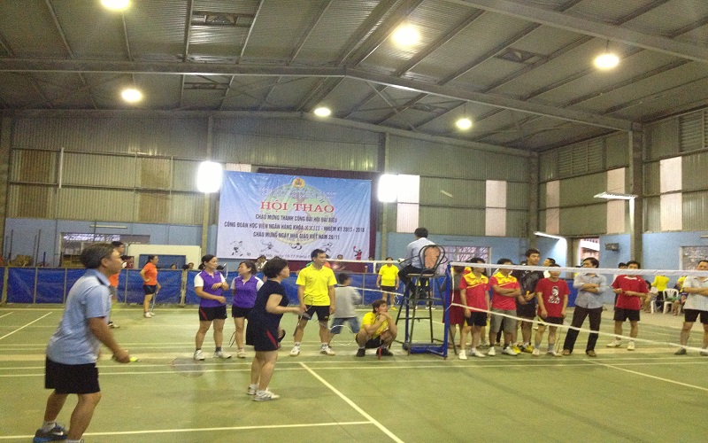 Cán bộ phòng tham gia hội thao 